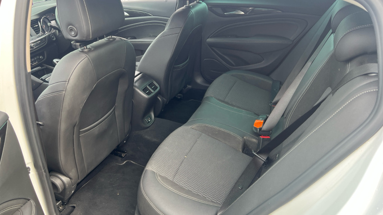 Vauxhall Insignia 1.5T SRi 5dr Petrol Hatchback